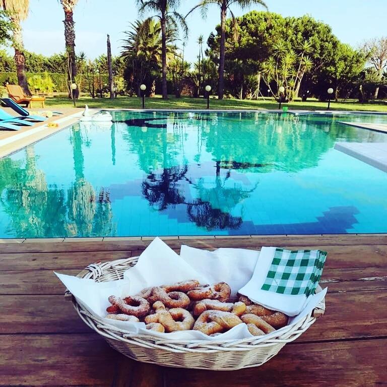 בטיפאליה Villa Le Tre Dame B&B מראה חיצוני תמונה