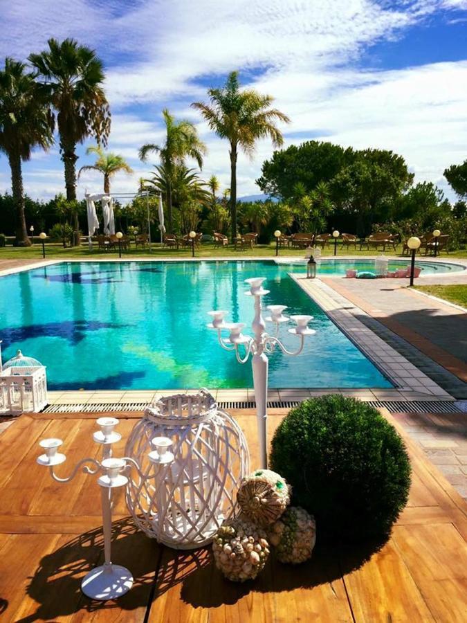 בטיפאליה Villa Le Tre Dame B&B מראה חיצוני תמונה