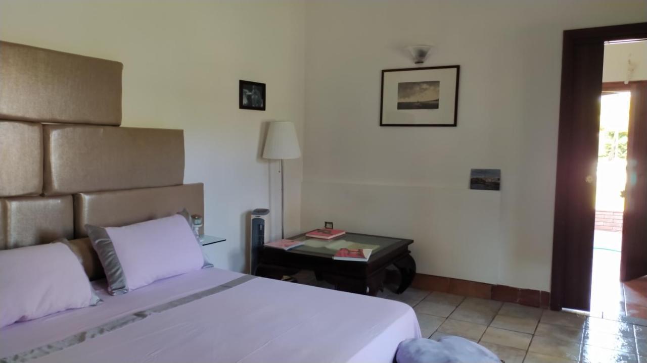 בטיפאליה Villa Le Tre Dame B&B מראה חיצוני תמונה